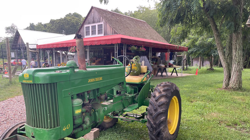 The farmstand at Sylvester Manor